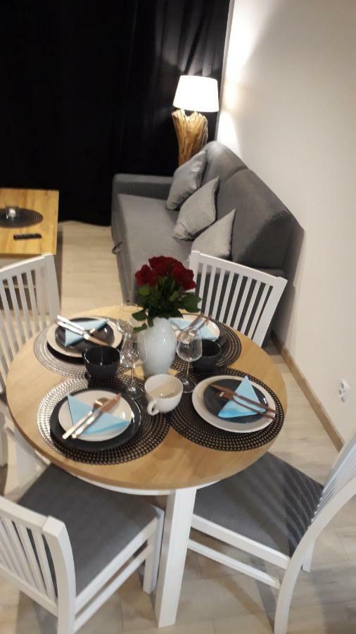 Apartament Oliwka Z Prywatnym Miejscem Postojowym Kolobrzeg Exterior photo