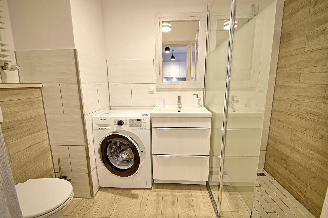 Apartament Oliwka Z Prywatnym Miejscem Postojowym Kolobrzeg Exterior photo