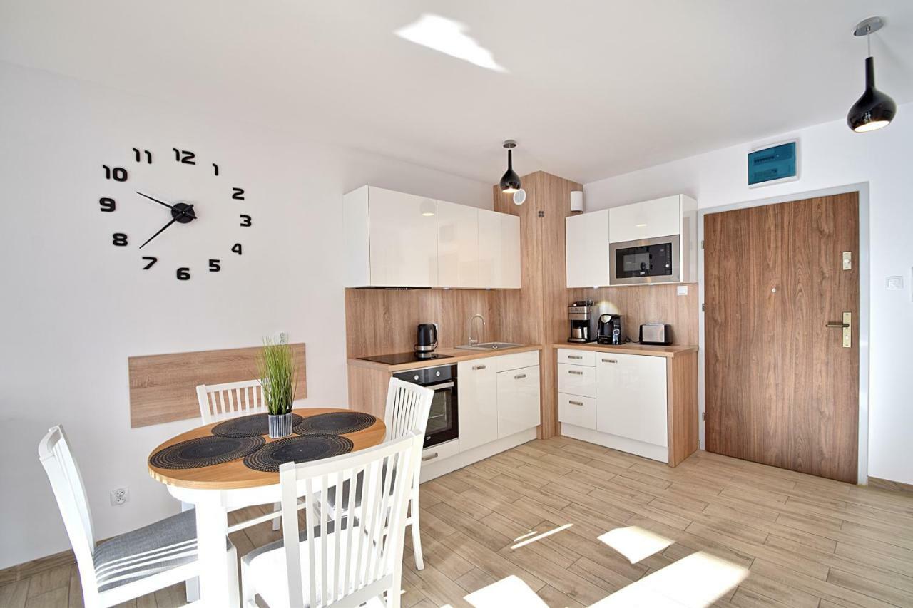 Apartament Oliwka Z Prywatnym Miejscem Postojowym Kolobrzeg Exterior photo